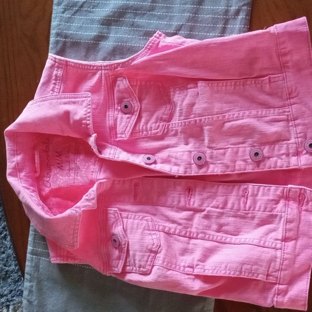 Aeropostale vest